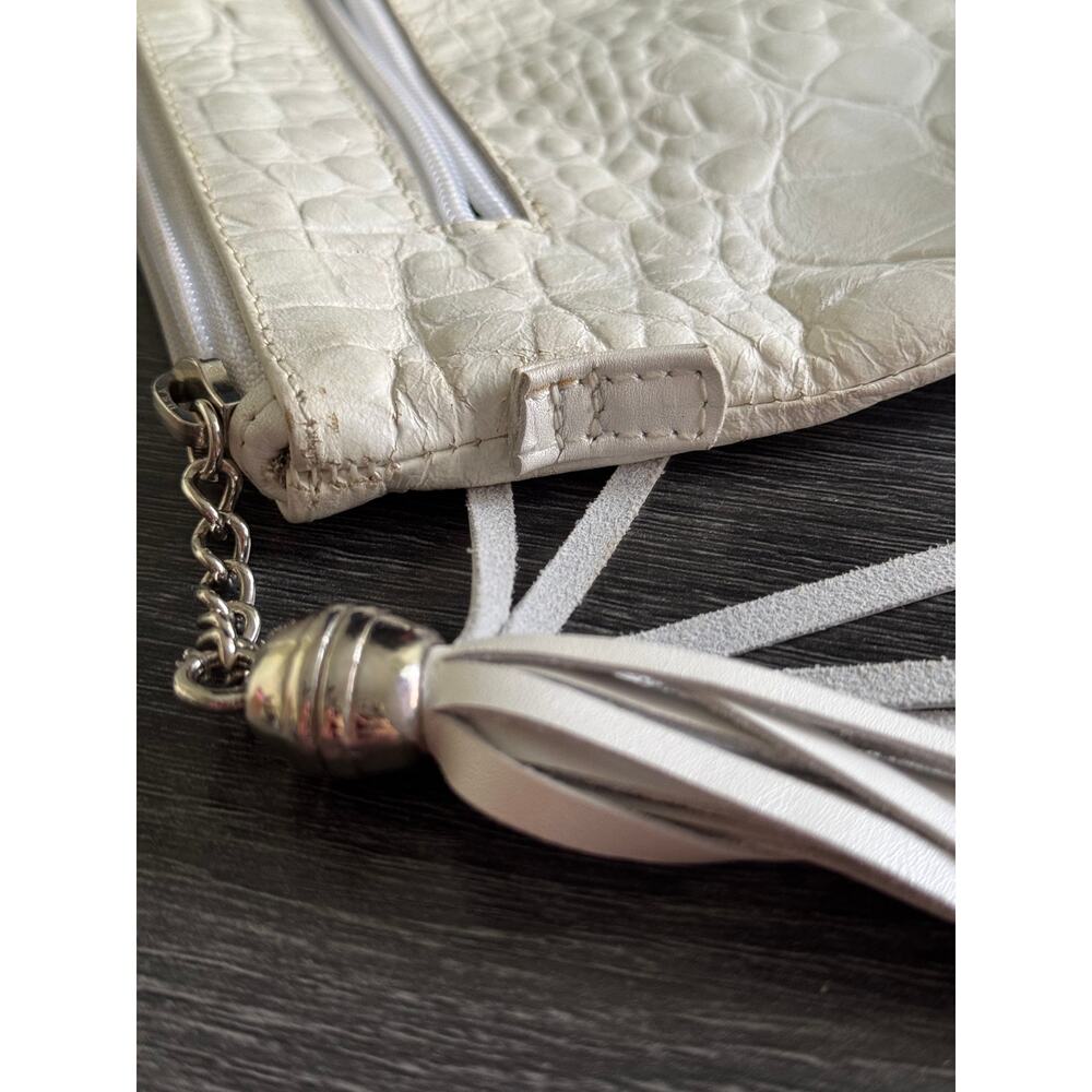 Due Fratelli Made In Canada Genuine‎ Leather White Faux Croc Embossed Clutch - Picture 7 of 11